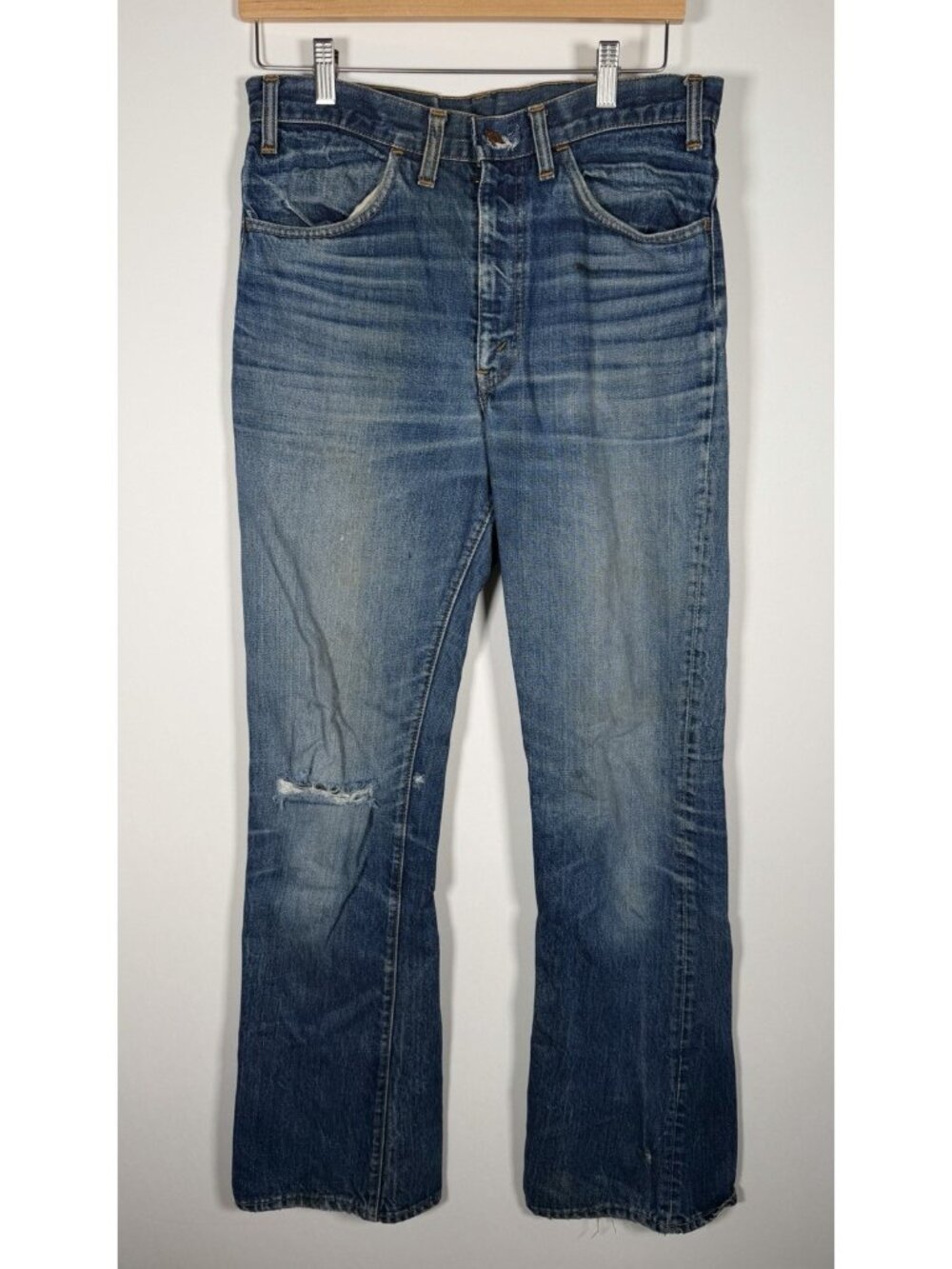 Vintage 70s Levi's flare bootcut medium wash blue jeans 30x32 authentic distress